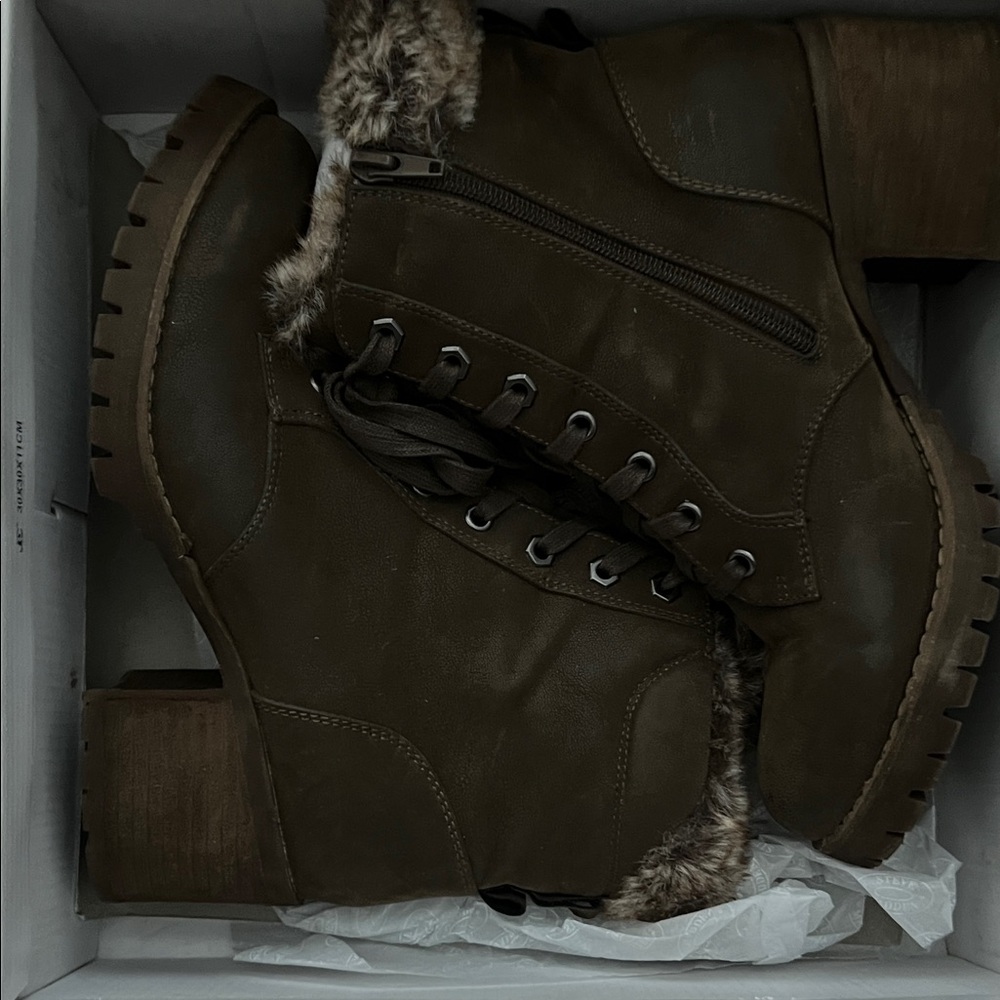Steve Madden Olive Ankle Boots with Fur Detail
